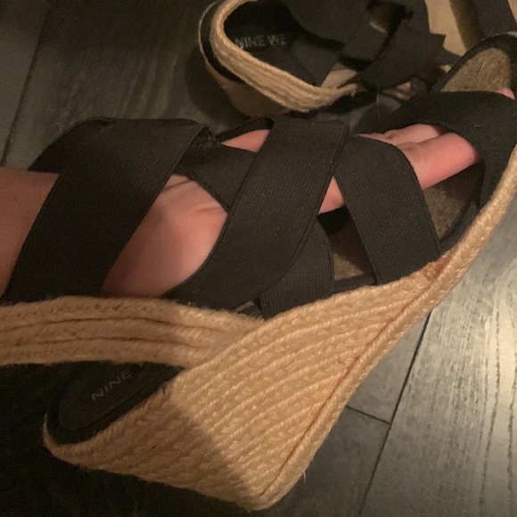 Nine West sandals - Picture 3 of 7